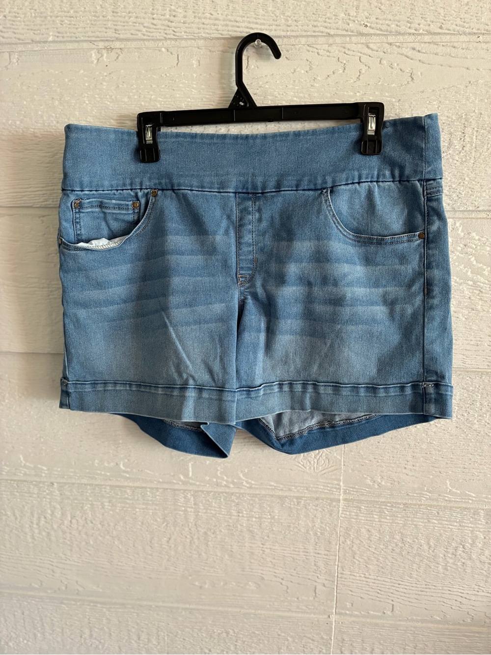 Women's Light Blue Denim Jean Shorts - Casual Stretch Fit